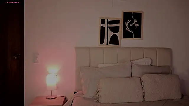 Roxxy mora online show from 03/27/26, 10:33