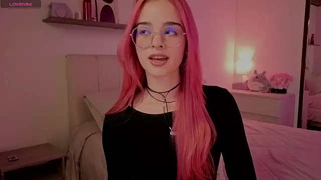 Roxxy mora online show from 12/03/25, 10:20