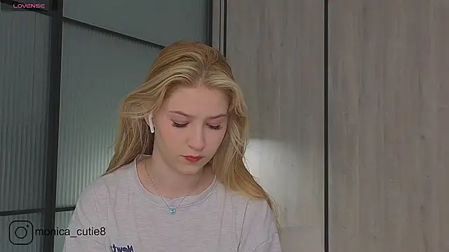 Monikacutie online show from 03/09/25, 04:38