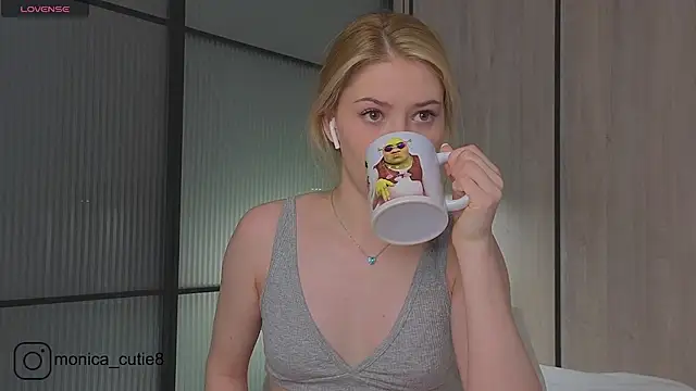 Monikacutie online show from 03/10/25, 04:07