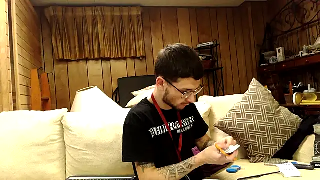 hungkubenski online show from 11/02/25, 01:10