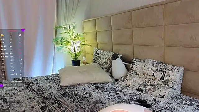 AsteriaHamel online show from 02/28/25, 03:04