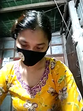 Snapshot of Aruyeshi- chatting on 09/09/25, 05:28 Aruyeshi- online show from 09/09/25, 05:28