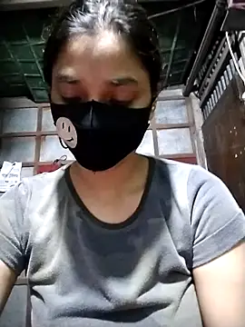 Snapshot of Aruyeshi- chatting on 09/27/25, 01:06 Aruyeshi- online show from 09/27/25, 01:06