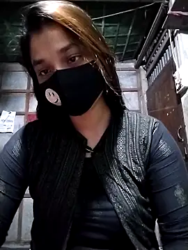 Snapshot of Aruyeshi- chatting on 09/29/25, 04:08 Aruyeshi- online show from 09/29/25, 04:08