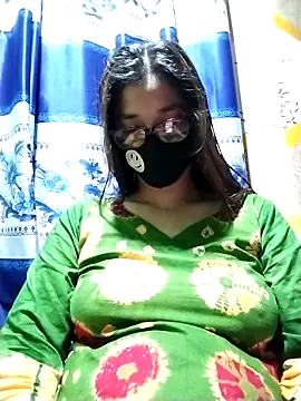 Snapshot of Aruyeshi- chatting on 09/14/25, 08:04 Aruyeshi- online show from 09/14/25, 08:04