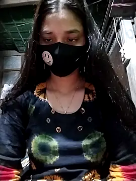 Snapshot of Aruyeshi- chatting on 10/01/25, 04:06 Aruyeshi- online show from 10/01/25, 04:06