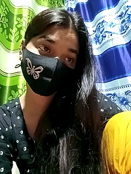 Snapshot of Aruyeshi- chatting on 03/17/25, 11:02 Aruyeshi- online show from 03/17/25, 11:02