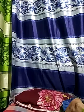 Snapshot of Aruyeshi- chatting on 03/22/25, 03:52 Aruyeshi- online show from 03/22/25, 03:52