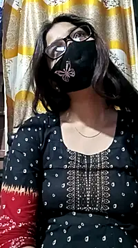 Snapshot of Aruyeshi- chatting on 03/15/25, 10:46 Aruyeshi- online show from 03/15/25, 10:46