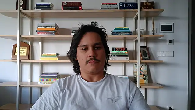 Snapshot of nick788622 chatting on 05/15/26, 03:32 nick788622 online show from 05/15/26, 03:32