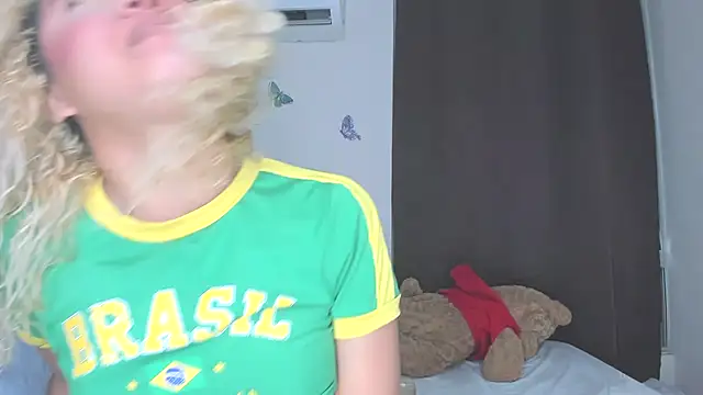 sofiacastillo01 online show from 02/20/26, 02:41