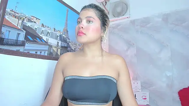sofiacastillo01 online show from 05/28/26, 01:39