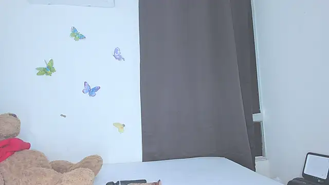 sofiacastillo01 online show from 03/24/26, 08:42