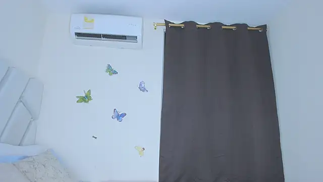 sofiacastillo01 online show from 02/14/26, 03:51