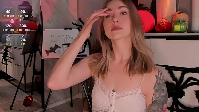 LoveGameSexx online show from 10/31/25, 09:17