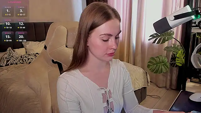 LoveGameSexx online show from 04/02/26, 11:50