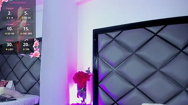 Alexa Blake   online show from 04/15/26, 07:58