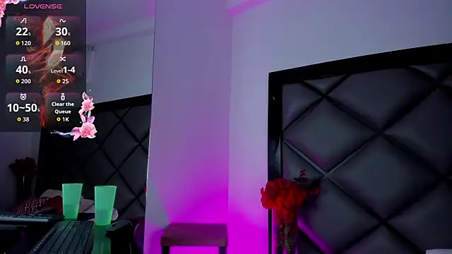 Alexa Blake   online show from 04/17/26, 07:28