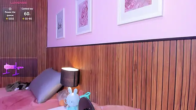 Snapshot of lola_clit chatting on 03/06/25, 02:40 lola clit online show from 03/06/25, 02:40