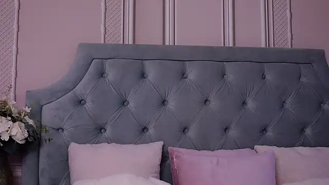 LucyAddison online show from 05/09/26, 03:21