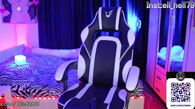 Kitty goth online show from 09/20/25, 08:58