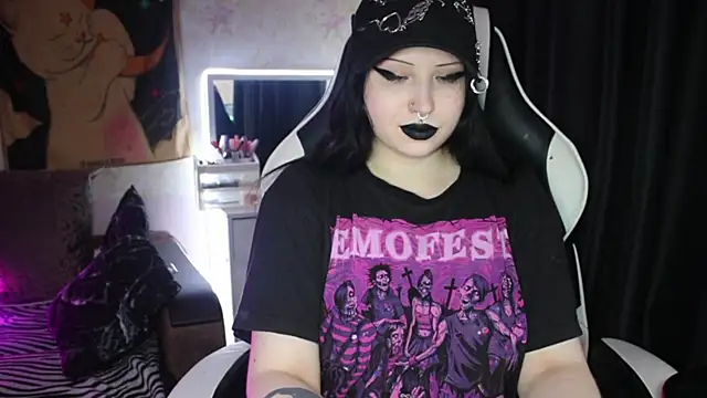 Kitty goth online show from 05/11/26, 11:55