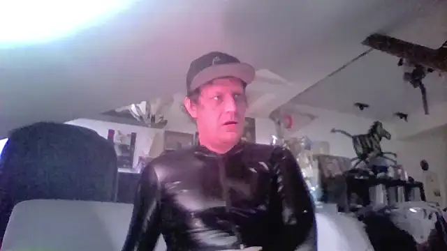 Bigthroaterboy online show from 05/13/26, 05:09