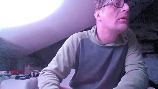 Bigthroaterboy online show from 10/26/25, 05:02