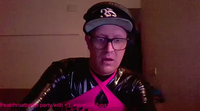 Snapshot of Bigthroaterboy chatting on 03/11/25, 03:14 Bigthroaterboy online show from 03/11/25, 03:14
