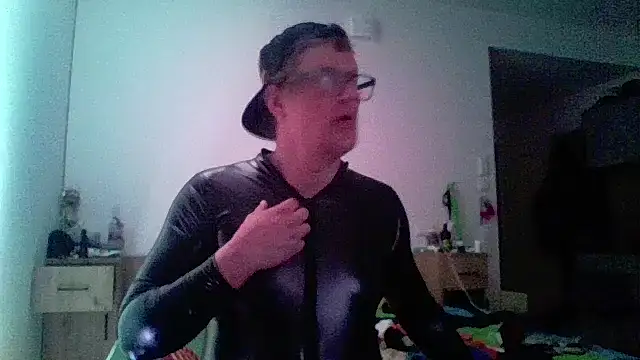 Bigthroaterboy online show from 04/08/26, 12:01