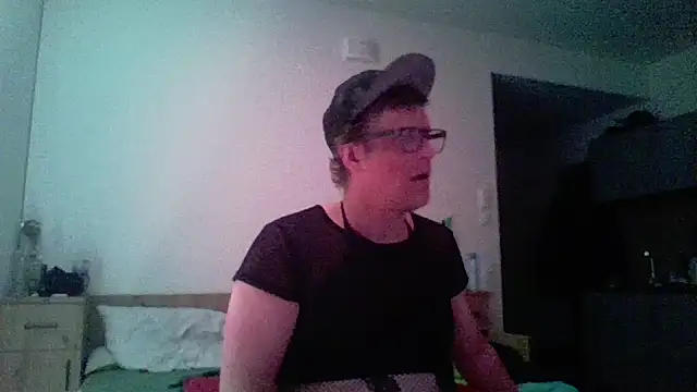 Bigthroaterboy online show from 04/21/26, 02:14