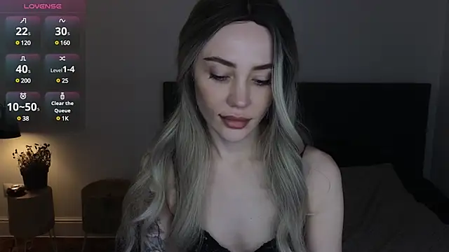 Snapshot of Sara_Tranquil chatting on 12/01/24, 09:42 Sara Tranquil online show from 12/01/24, 09:42