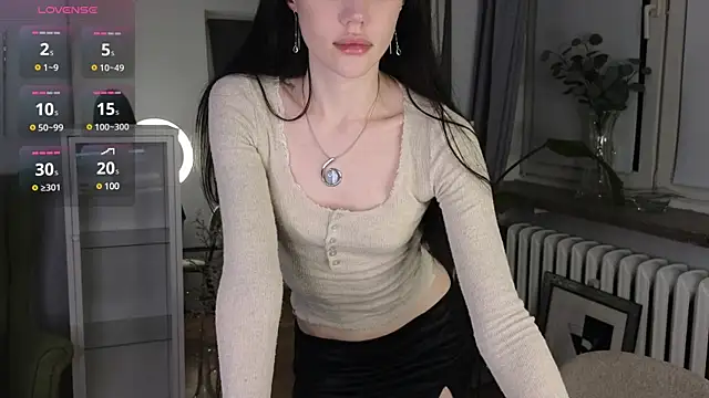 Snapshot of Sara_Tranquil chatting on 03/11/25, 09:04 Sara Tranquil online show from 03/11/25, 09:04