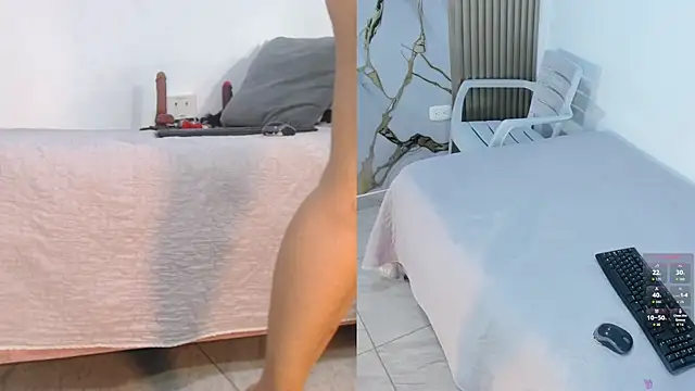 YUSELFI ROSS  online show from 11/19/25, 12:16