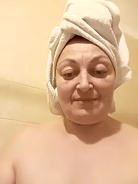 Snapshot of Women-pleasures chatting on 11/22/25, 01:10 Women-pleasures online show from 11/22/25, 01:10