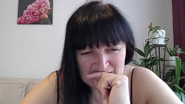 Snapshot of Women-pleasures chatting on 09/19/25, 06:28 Women-pleasures online show from 09/19/25, 06:28