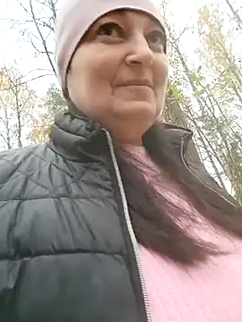 Snapshot of Women-pleasures chatting on 10/21/25, 07:19 Women-pleasures online show from 10/21/25, 07:19