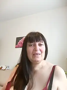 Snapshot of Women-pleasures chatting on 10/22/25, 08:03 Women-pleasures online show from 10/22/25, 08:03