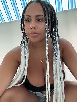 HaileyDiana online show from 09/29/25, 12:55