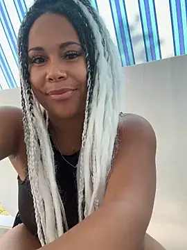 HaileyDiana online show from 09/24/25, 06:53