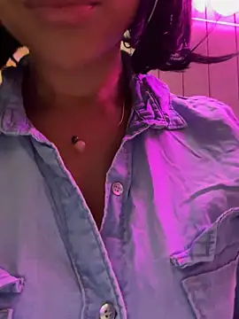 HaileyDiana online show from 06/04/26, 07:40