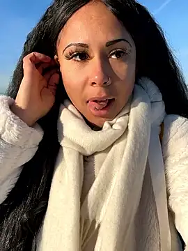 HaileyDiana online show from 01/13/26, 01:48