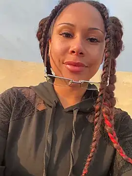 HaileyDiana online show from 03/20/26, 03:57