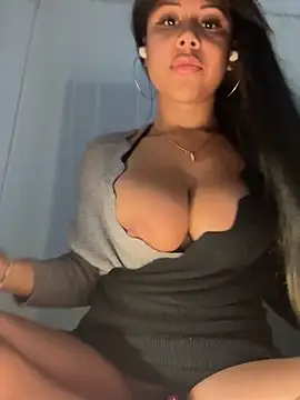 HaileyDiana online show from 04/17/26, 02:42