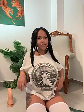 HaileyDiana online show from 06/17/26, 09:52