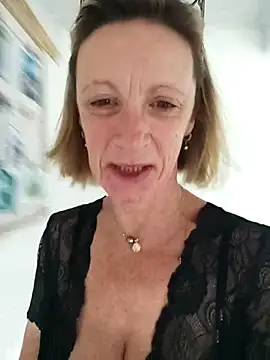 tatianasexymilf online show from 10/05/25, 09:44