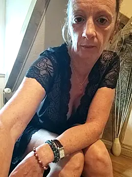 tatianasexymilf online show from 09/24/25, 09:16