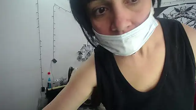 lili peach online show from 12/05/24, 09:11