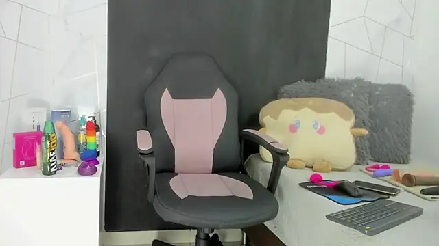 galatea rous online show from 10/09/25, 07:58